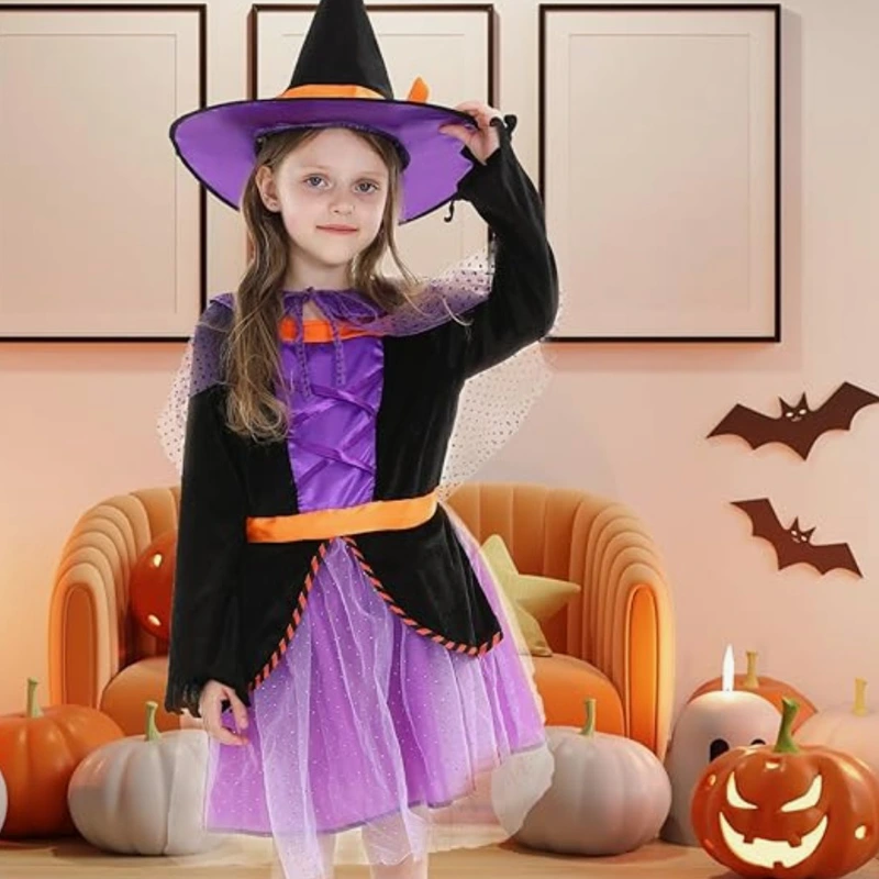 Bộ trang phục phù thủy Halloween phù hợp với gia đình